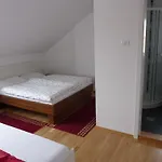 Гостевой дом Mira G 3*