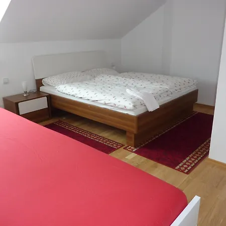 & Mira G. Vendégház 3*