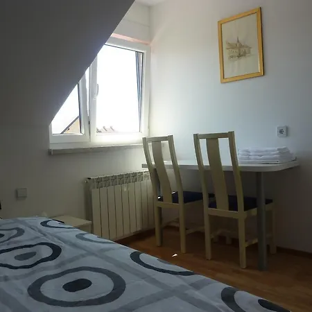 Guest house Rooms Mira G