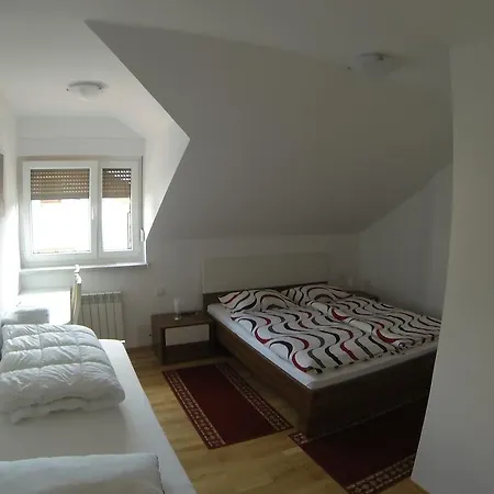 Rooms Mira G 3* Postojna