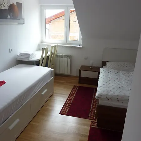 Pensionat Rooms Mira G