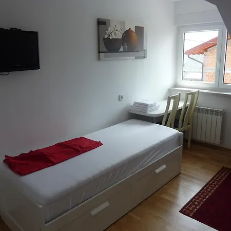 Pensionat Rooms Mira G